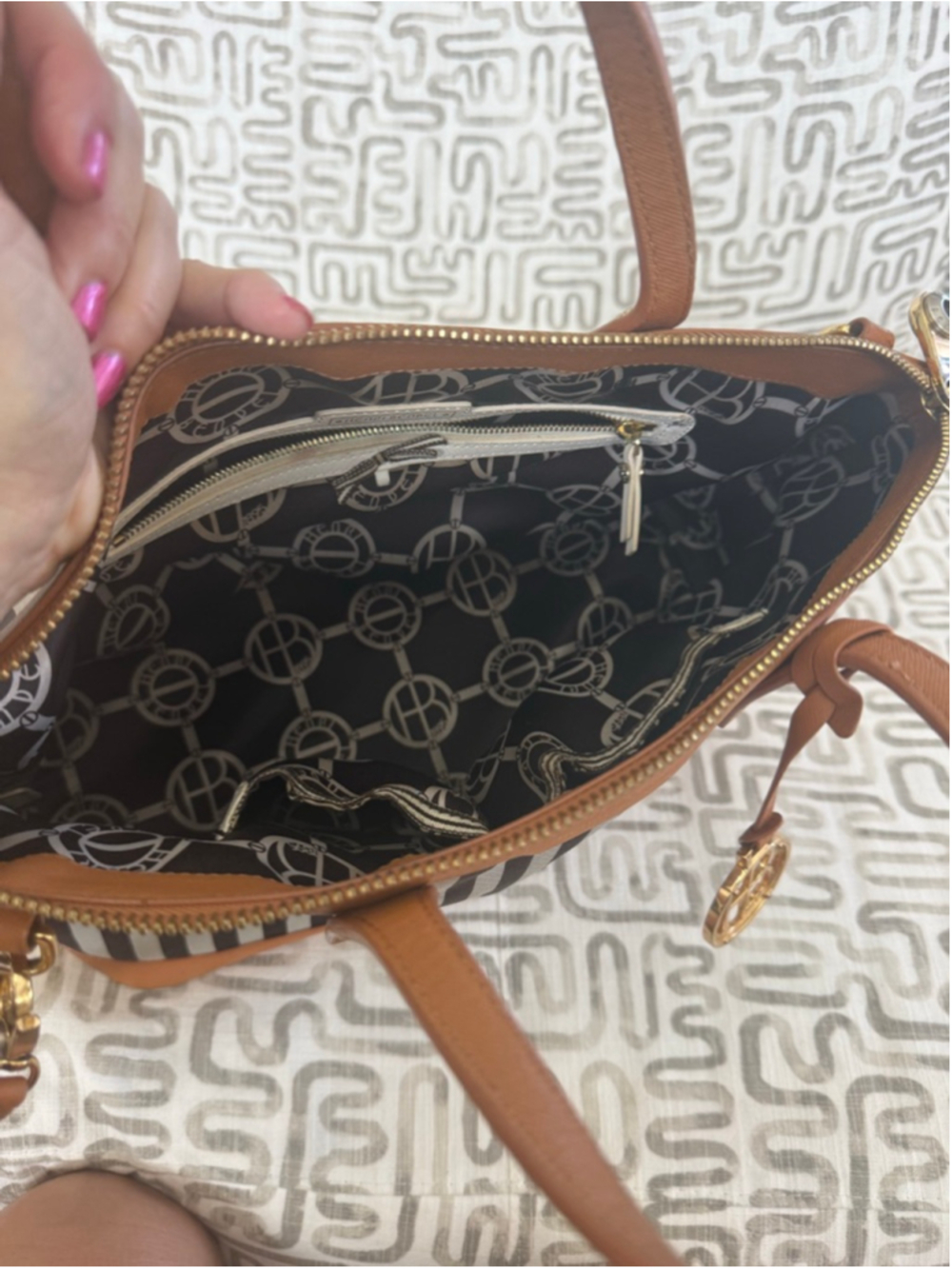 Henri Bendel Satchel with crossbody strap Brown & White Striped - Picture 9 of 15